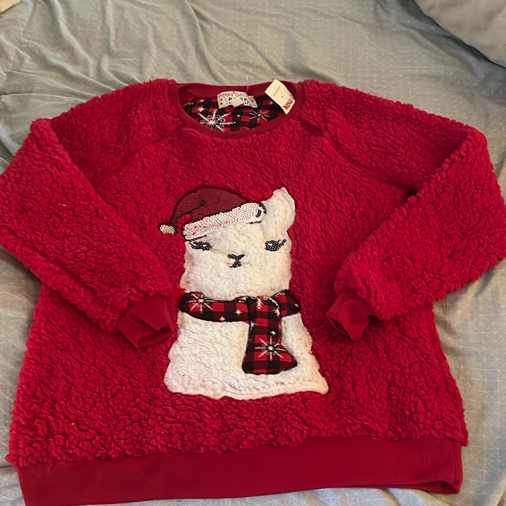Cute lama Christmas sweater! Soft and plush with sparkly hat!